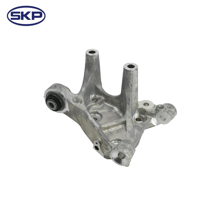 SKP Steering Knuckle P/N:SK697333