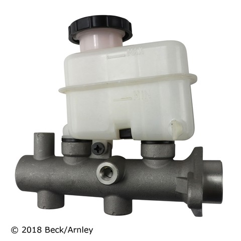 Brake Master Cylinder fits 2001-2004 Hyundai Santa Fe  BECK/ARNLEY