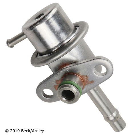 Fuel Injection Pressure Regulato fits 2000-2001 Nissan Sentra  BECK/ARNLEY