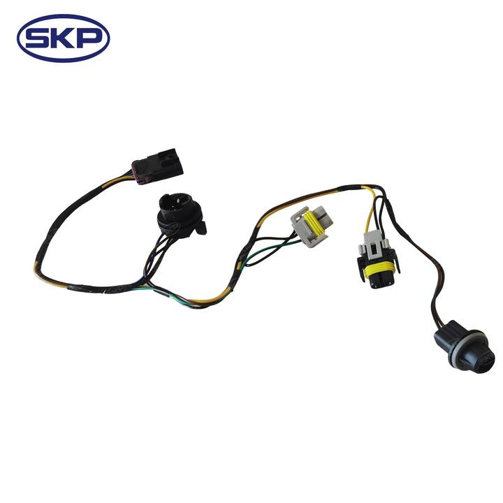 SKP Headlight Wiring Harness P/N:SK645539