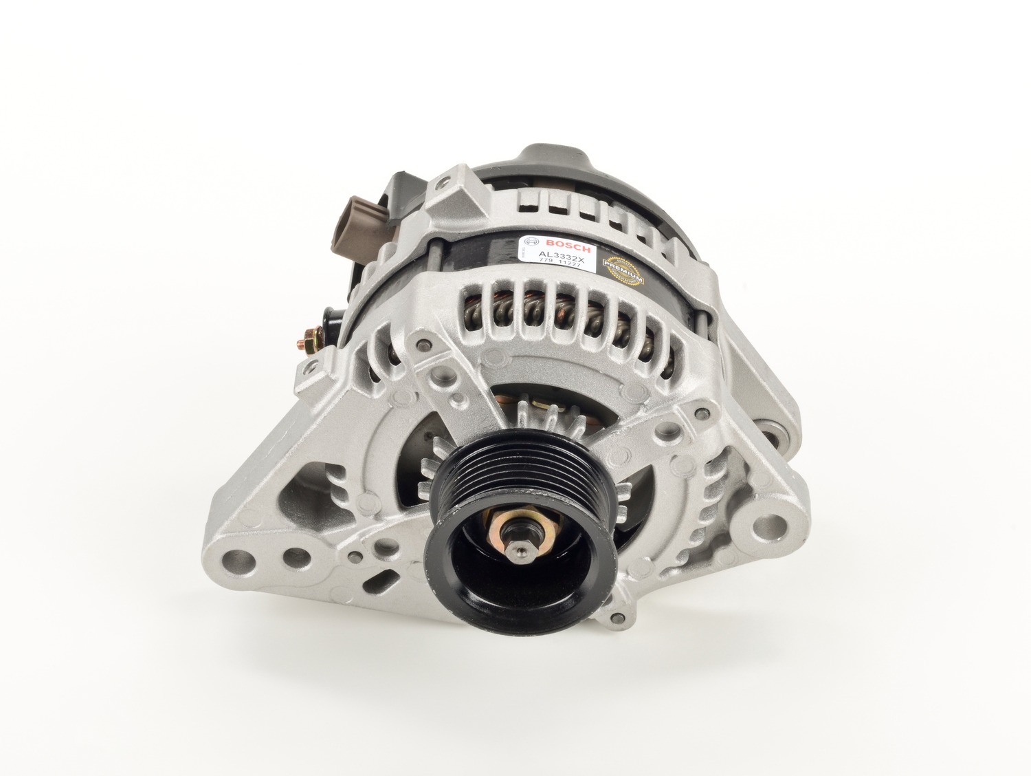 Bosch Alternator P/N:AL3332X