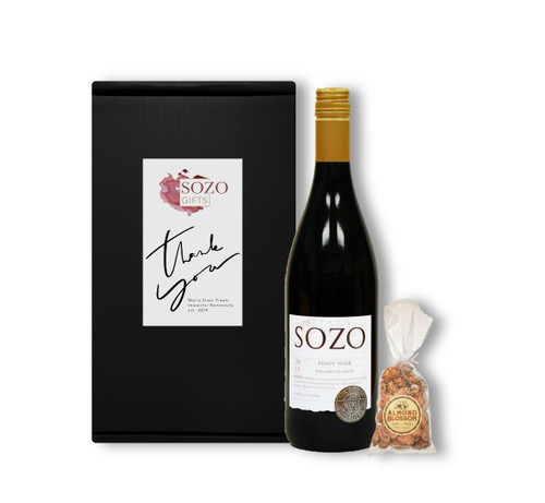Pinot Gris & Nuts Gift Box