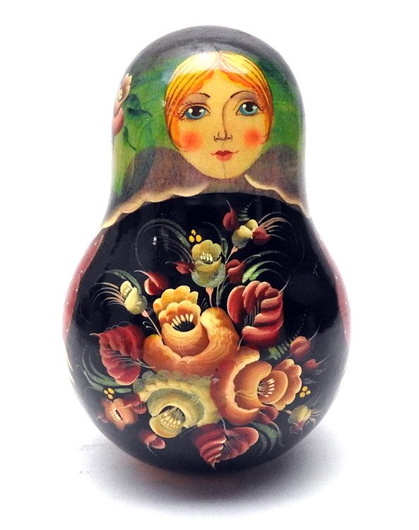 A mellifluous chime sound is emitted from this hand painted detailed and finely polished Russian roly poly. Hand made and hand painted in Sergiev Posad.