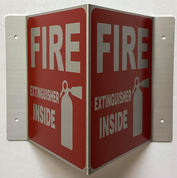 Corridor Fire exitgnsher inside -Fire exitgnsher inside Hallway  -le couloir Line