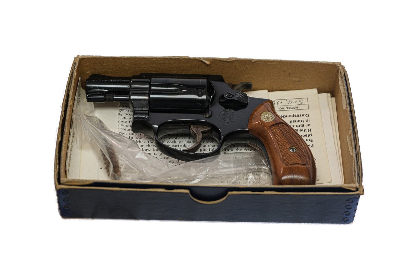 Smith & Wesson - Model 36, Blued Finish, .38 Special. 2