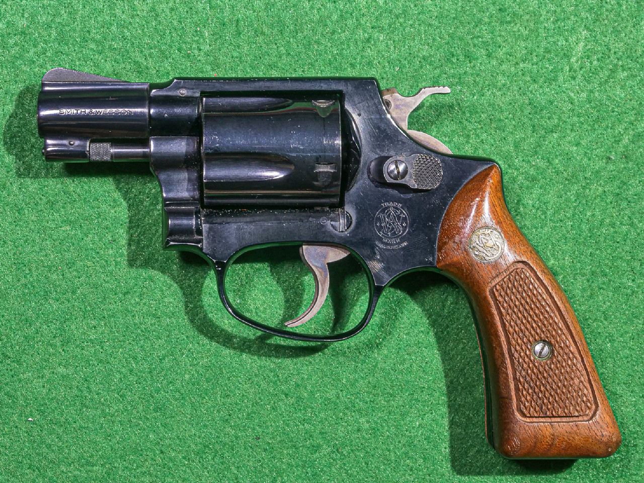 Smith & Wesson - J Frame Model 37 Airweight, Blued Finish, .38