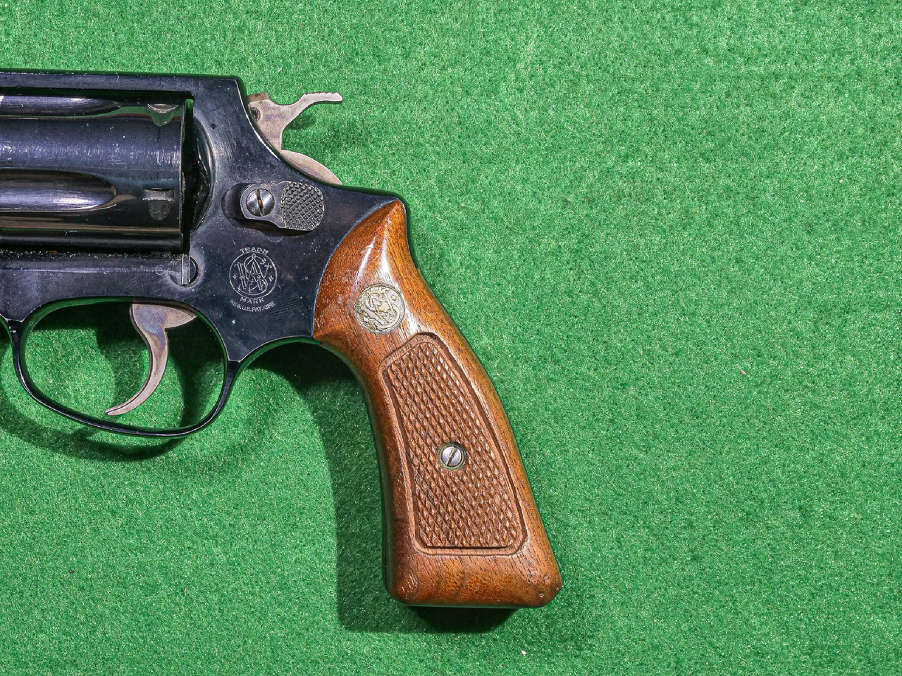 Smith & Wesson - J Frame Model 37 Airweight, Blued Finish, .38