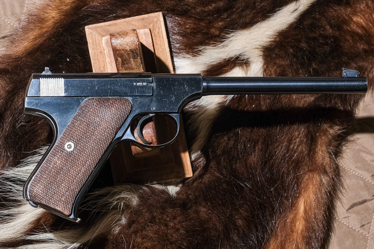 Colt - Woodsman, .22 LR. 6 ½