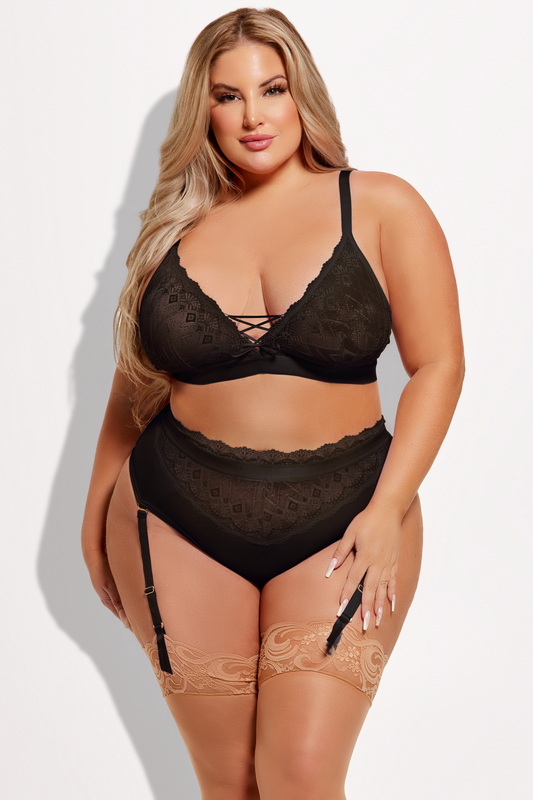 Plus Size Black Vivienne Bralette & Gartered Panty