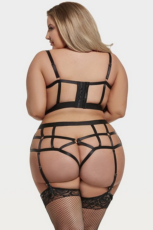 Plus Size Black Gisele Strappy Bra & Gartered Panty image 1