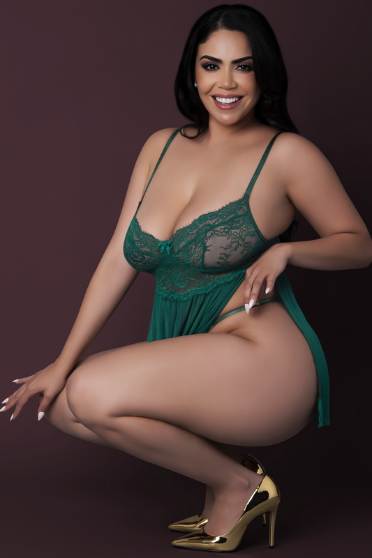 Plus Size Pine Emerald Lace Lingerie Babydoll Set image 2