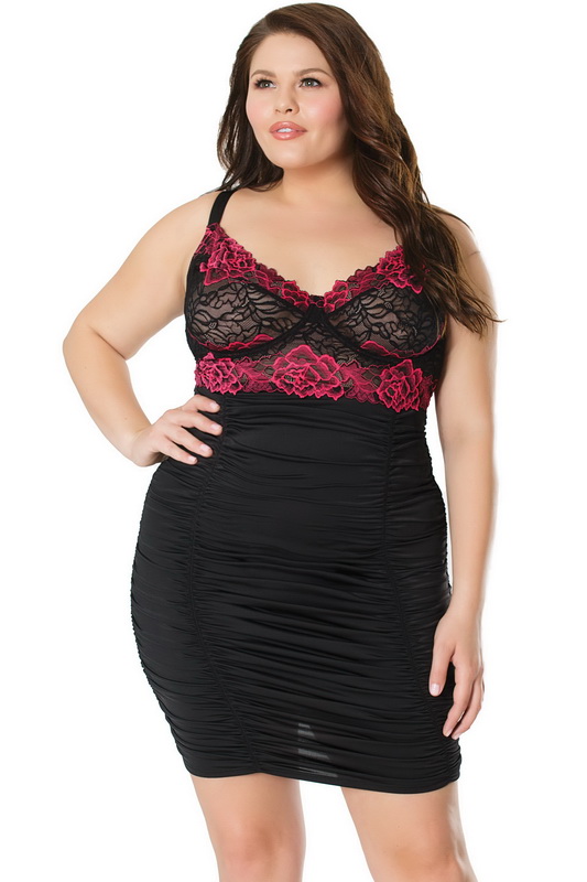 Plus Size Love Me Like You Do Lace Chemise