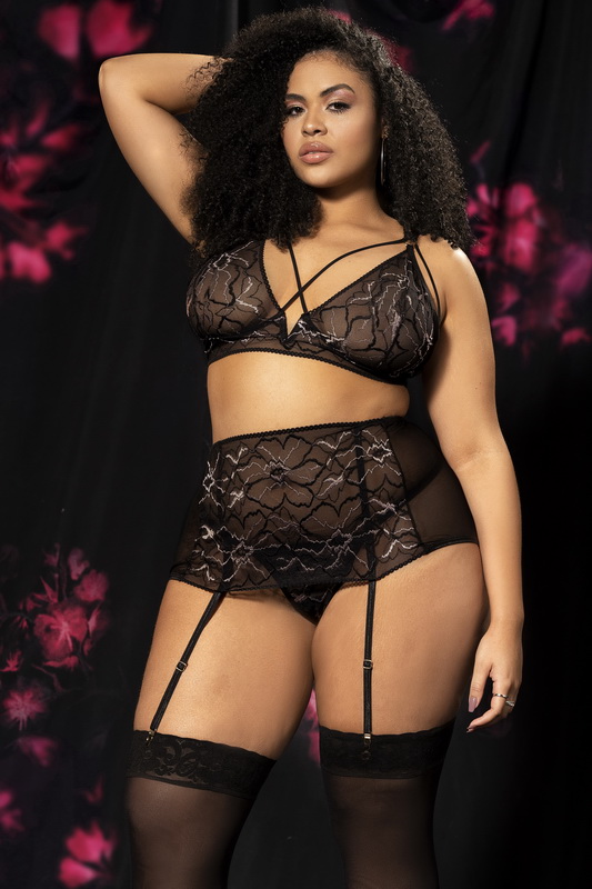 Plus Size Black Bicolor Strappy Bra Set
