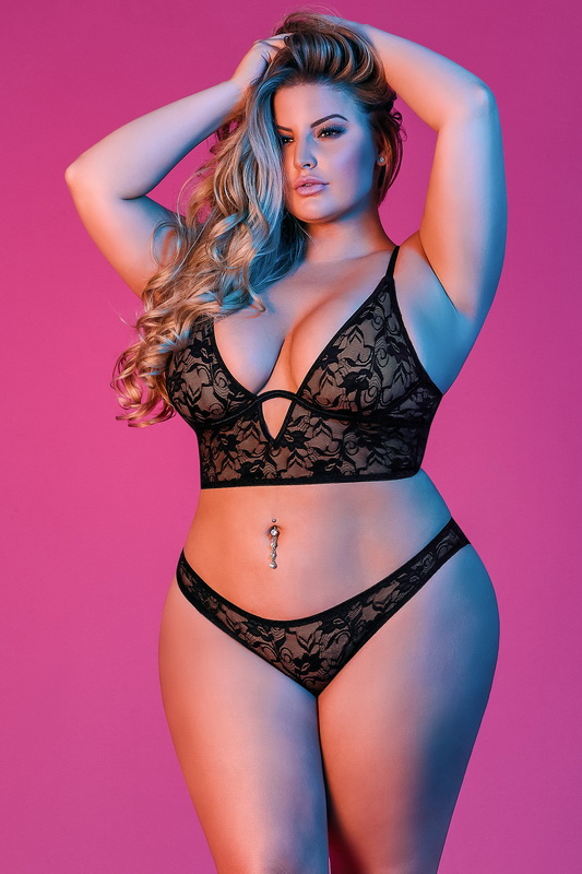 Plus Size Sexy Time Bralette & Panty Set