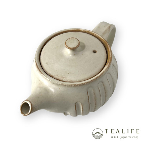 Ivory Mashiko-ware Round Teapot 360 ml main