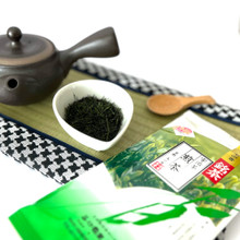 Senacha Umejirushi by Taniguchien new package design lifestlye shot