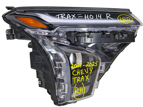2024–2026 Chevrolet Trax RH/passenger-sideLED headlight with the LED signature/DRL.