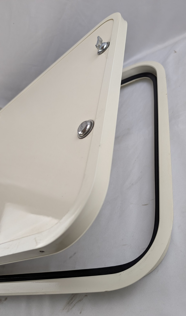 Challenger 27.875" x 19.875" RV Baggage Compartment Access Door Hatch Camper