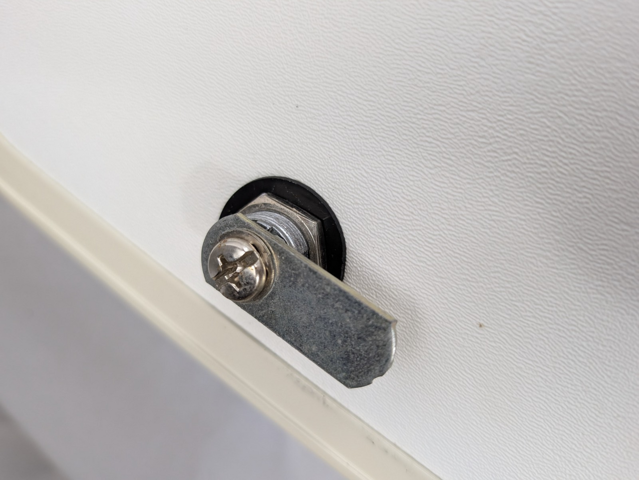 Challenger 27.875" x 19.875" RV Baggage Compartment Access Door Hatch Camper