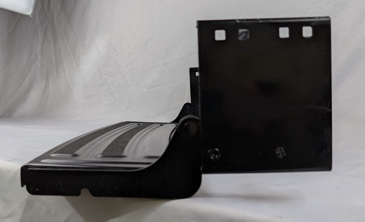 24" Lippert Manual Single 1 Step Steel 7" Rise Radius 300LB Capacity RV Camper