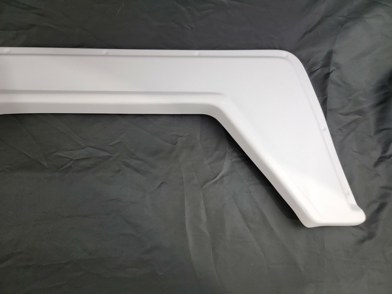 Icon Tandem Axle Fender Skirt Polar White ABS Plastic RV Camper Trailer 00390