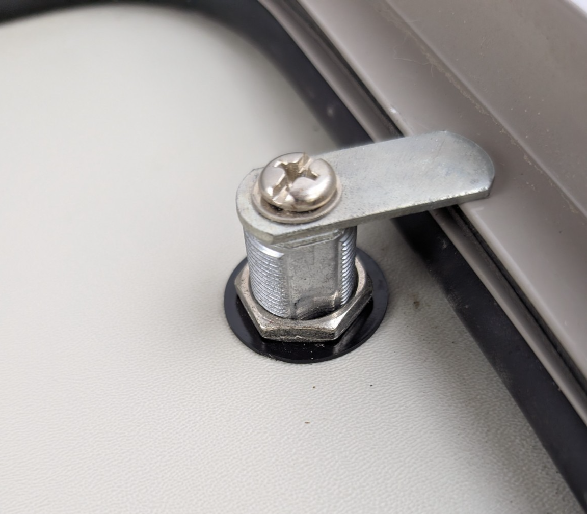 Challenger 36" x 20" RV Baggage Compartment Access Door Hatch Coachmen Camper