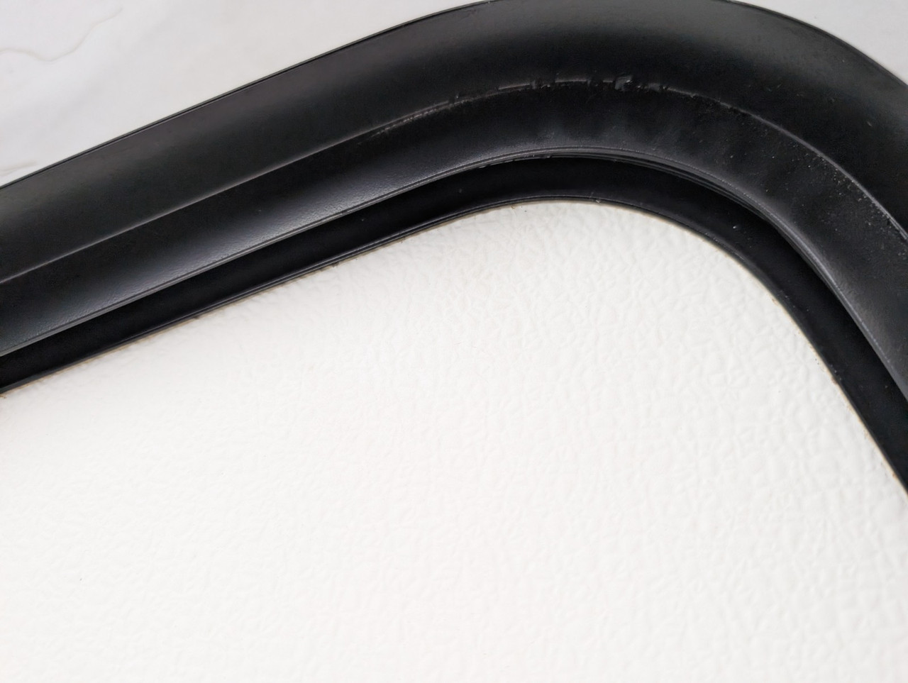 Lippert LCI 36" x 20" RV Baggage Compartment Access Door Hatch Heartland Camper