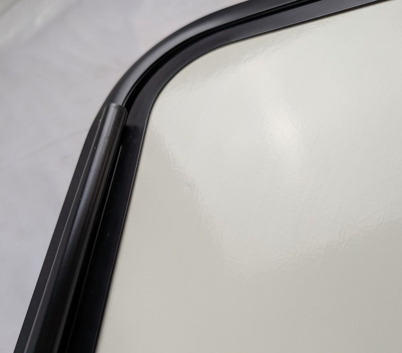 Challenger 30" x 16" RV Baggage Compartment Access Door Hatch Keystone Camper