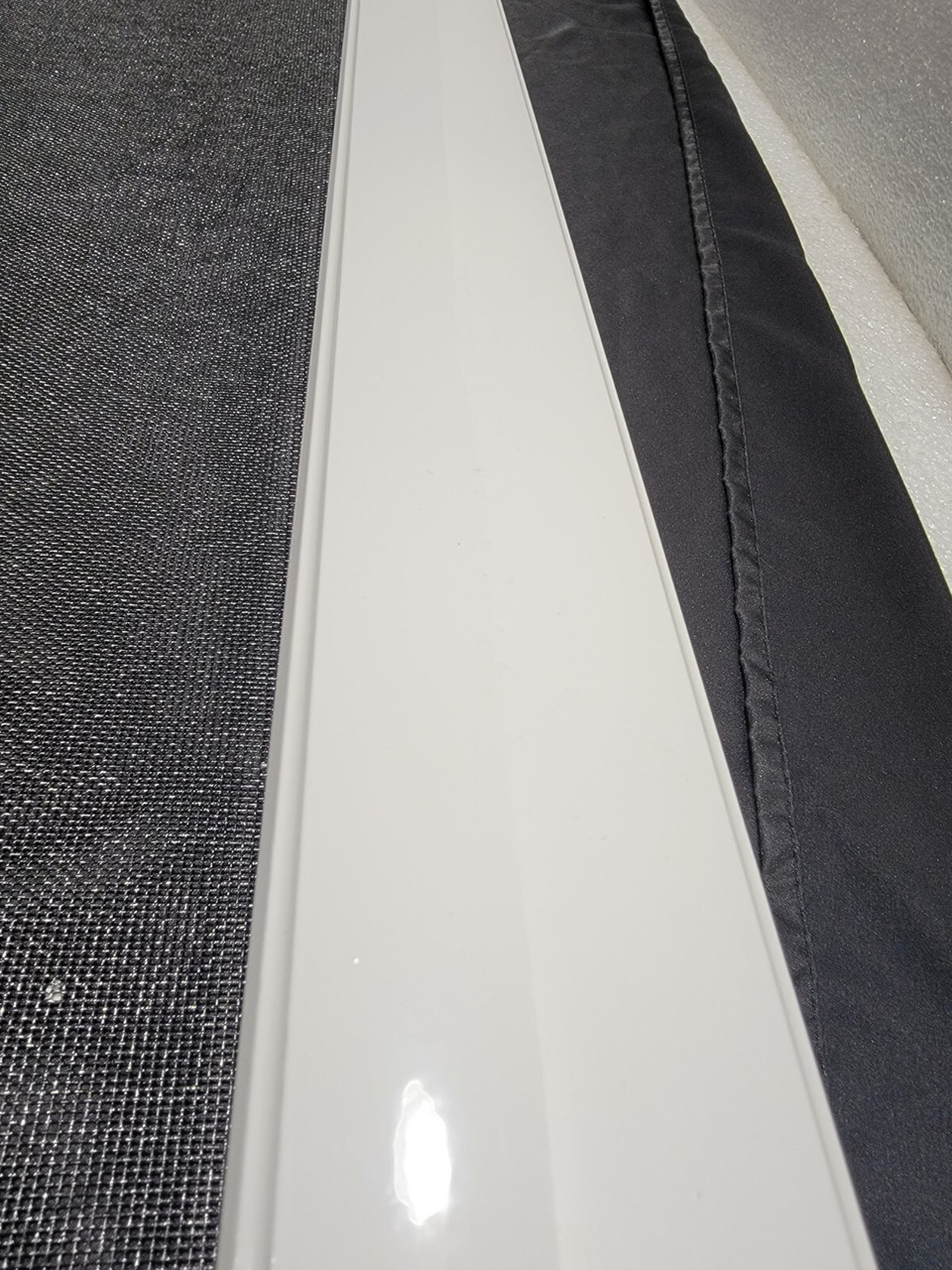 Stoett SportScreen Pull Down Retractable Toy Hauler Screen RV Camper 96.5-99"