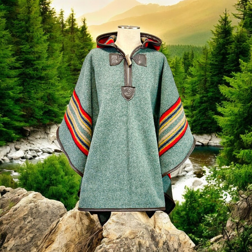 Yakima Camp Poncho in Blue Lake