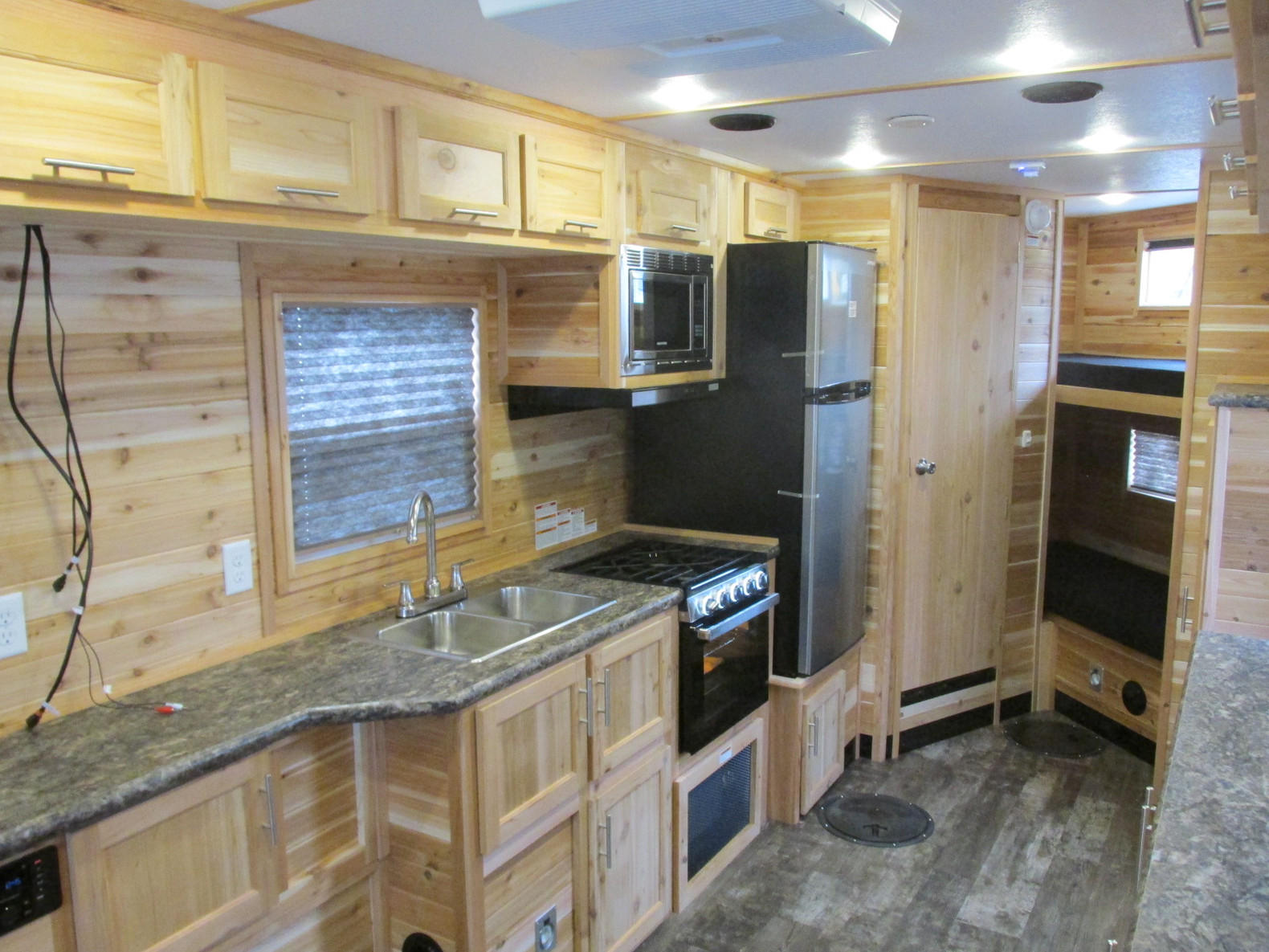SOLD! Ice Castle 21 Grand Outdoors RV