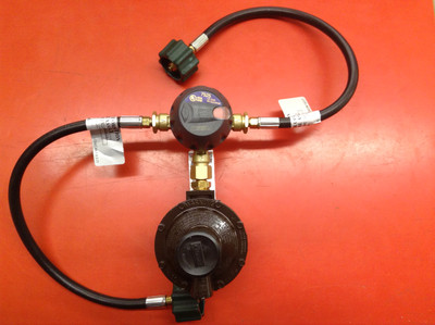 Regulator, Rego dual cold weather auto switch LP hand tighten Regulator, Rego dual cold weather auto switch LP hand tighten
