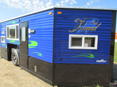 SOLD! 17V Oak Island Hybrid