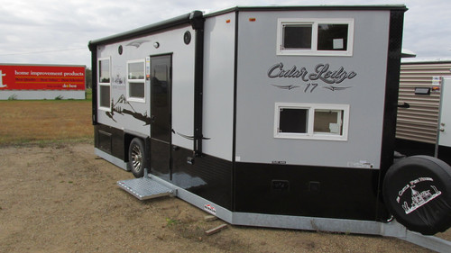 2026 Ice Castle 17 Cedar Lodge RV (In Stock!)