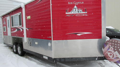 2017 Ice Castle 21 RV