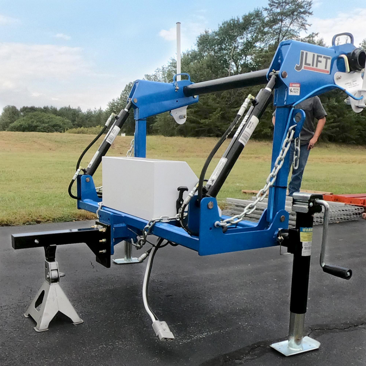 J-LIFT Hitch-Mounted Reel Lift - MTK-40