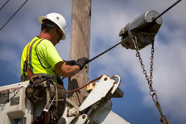 How-To: Aerial Cable Placement – Moving Reel vs. Stationary Reel Method