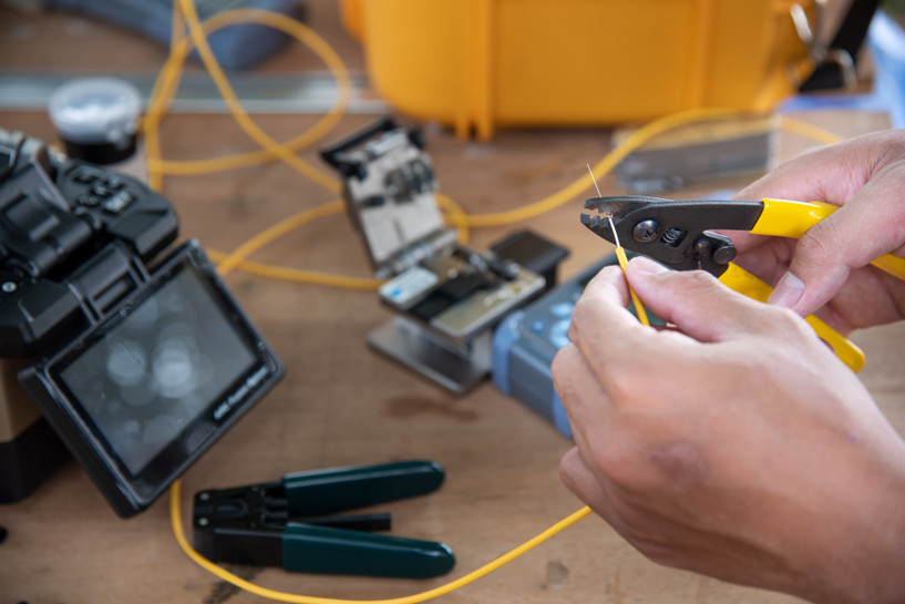 Top Tools Every Fiber Optic Technician Needs