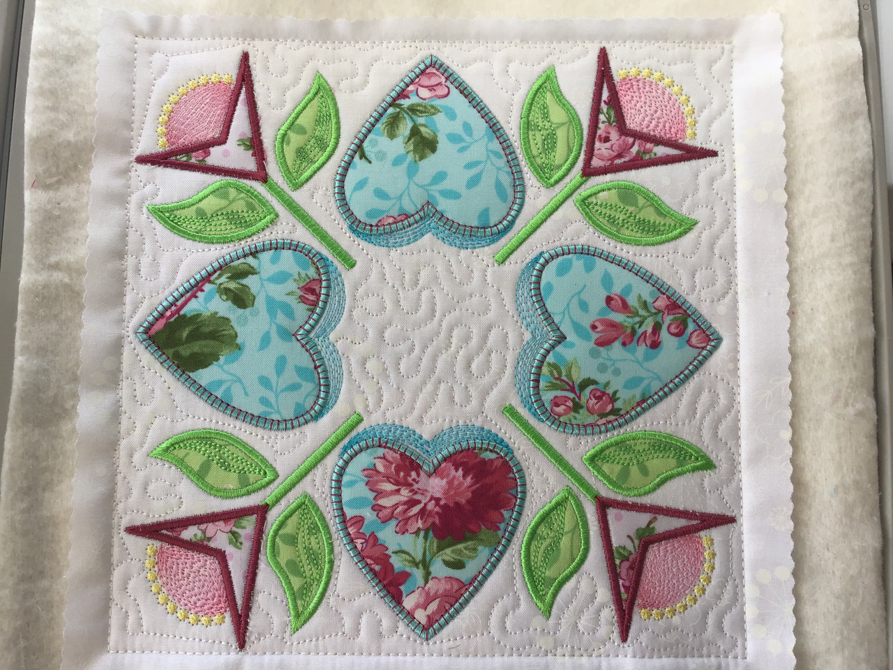 MYSTERY QUILT -hoopsisters-
