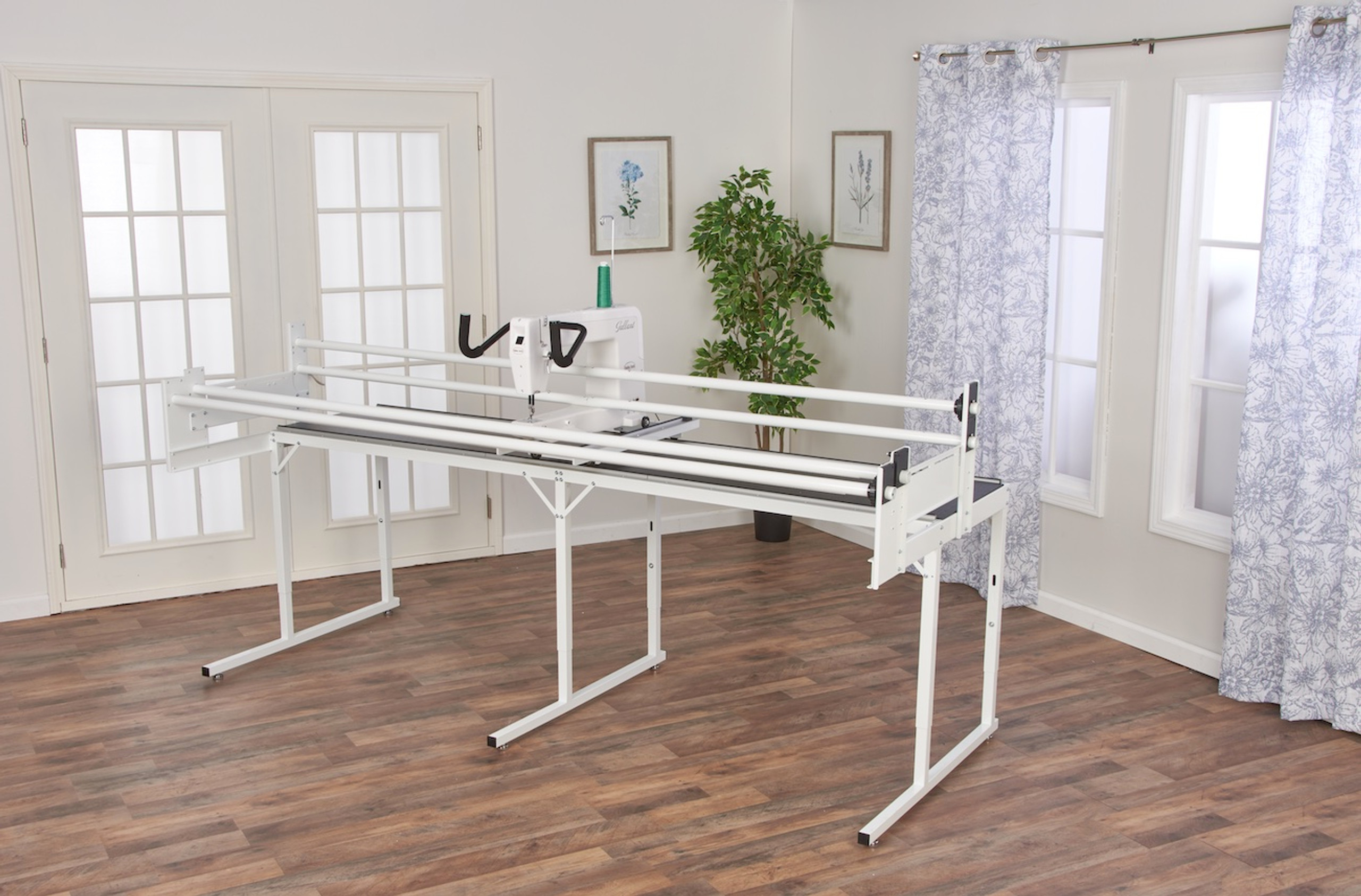 BABY LOCK VILLA 8 FOOT QUILT FRAME