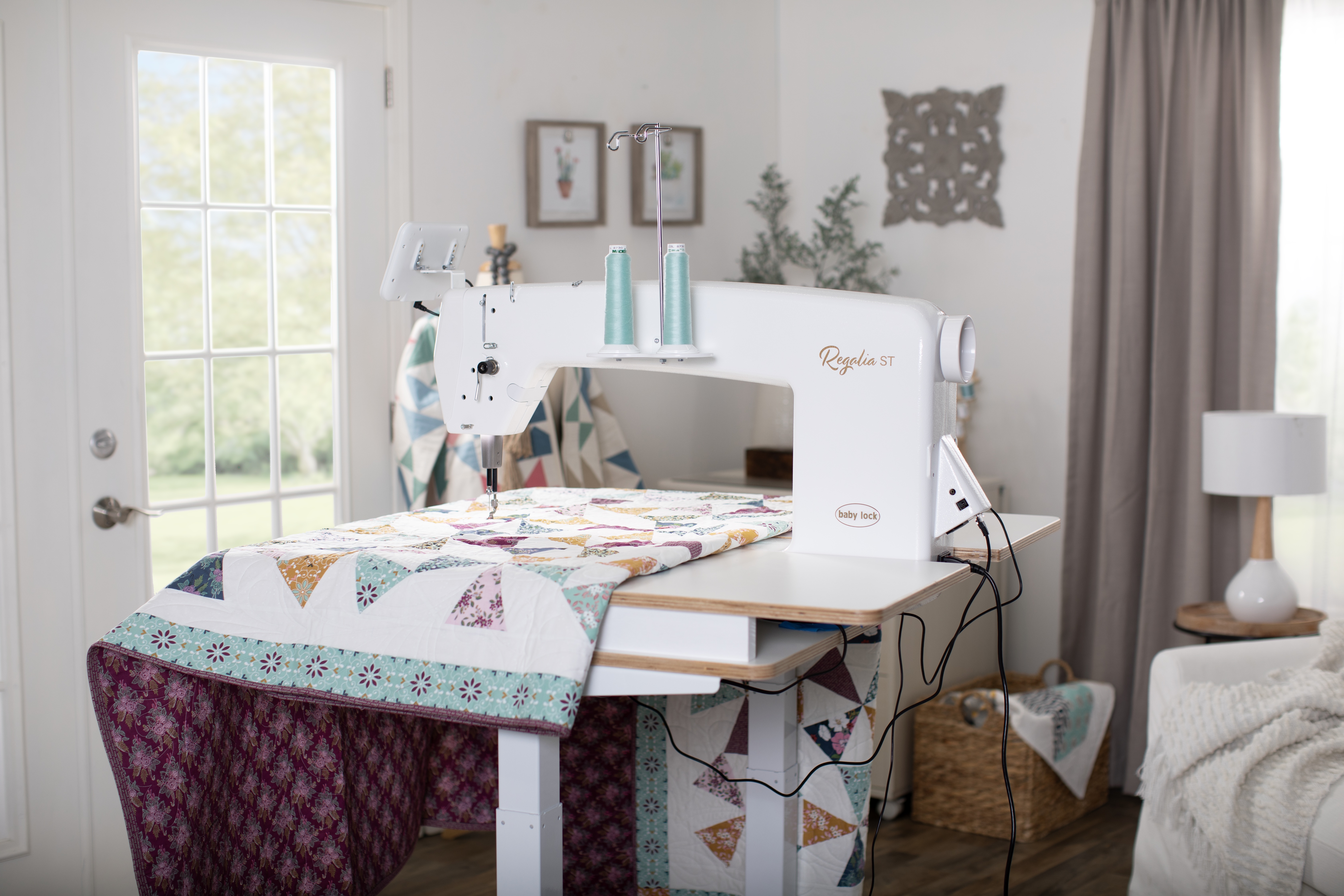 REGALIA ST with standard table