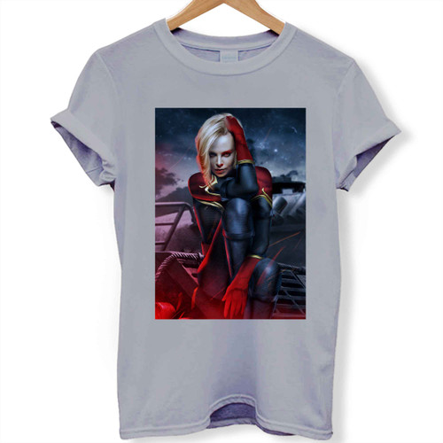 Brie Larson Sexy Pose Woman's T shirt