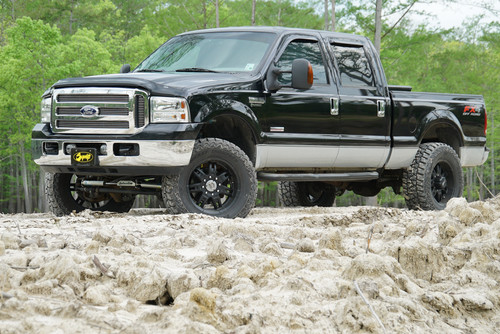 05-07 Ford F250/F350 4WD 6in Suspension Lift Kit w/Rep Radius Arms/King Clvrs/King Rear Shocks - Superlift Suspension