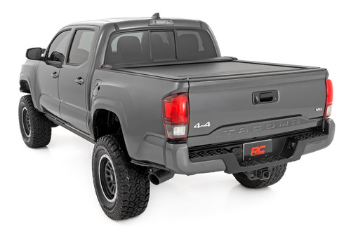 16-23 Toyota Tacoma 5' Bed Double Cab Retractable Bed Cover 