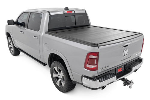 19-24 Ram 1500, 21-24 1500 TRX 5ft7in Bed Powered Retractable Bed Cover - Rough Country 