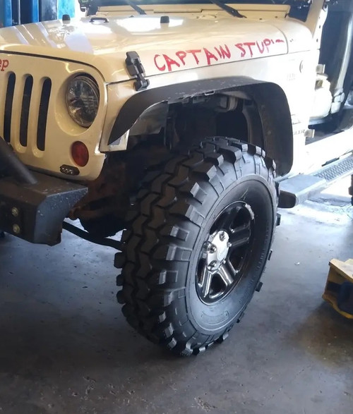 SSR Radial 33X14.50R16E