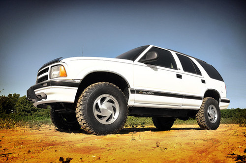 2.5" Lift Kit Chevy/GMC S10 Blazer/S10 Truck/S15 Jimmy/Sonoma 4WD
