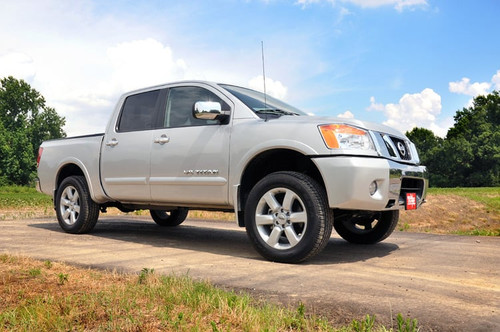 2" Leveling Kit Red Spacers Nissan Titan 2WD/4WD (04-22) 2" Leveling Kit Red Spacers Nissan Titan 2WD/4WD (04-22)