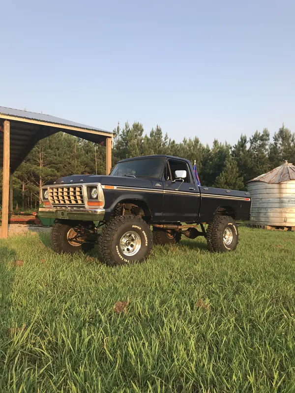 1978 F-150, 9 inch Skyjacker lift, 38.5x15 Boggers