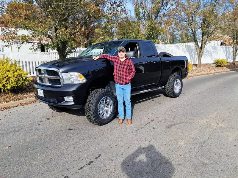 2011 Ram 1500 Quad Cab 4x4, suspension lift, 35x12.50R20